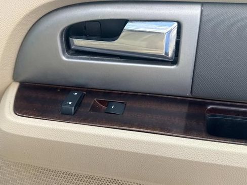 Used 2014 Ford Expedition EL XLT w/ Equipment Group 202A RWD image 23