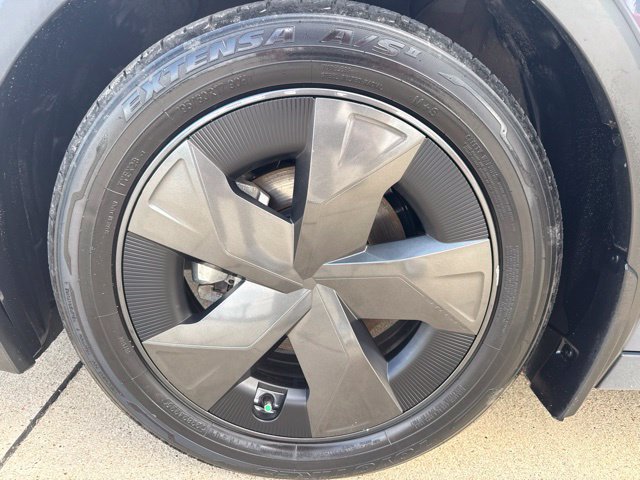 Certified 2026 Toyota Prius LE FWD image 7