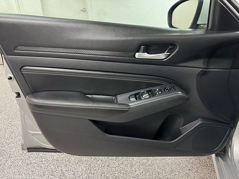 Used 2019 Nissan Altima 2.5 S image 9