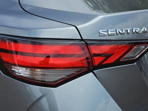 Used 2024 Nissan Sentra SV image 33