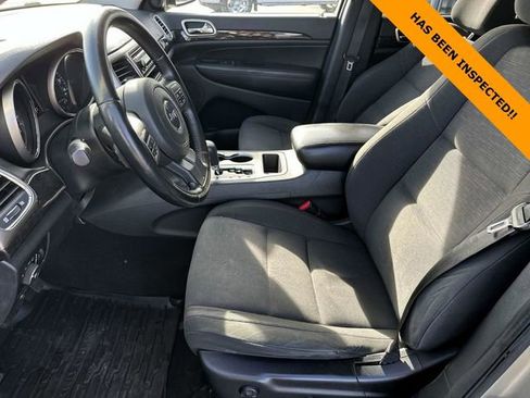 Used 2012 Jeep Grand Cherokee Laredo w/ Laredo E Group image 11