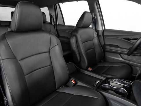 Used 2022 Honda Pilot Touring image 29