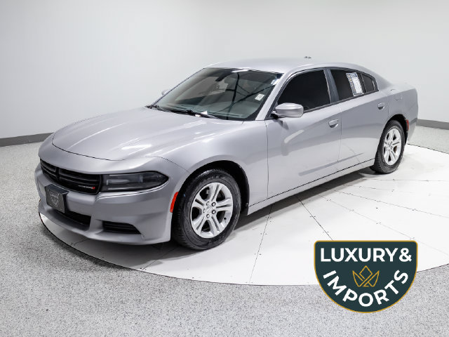 Used 2018 Dodge Charger SXT RWD image 1