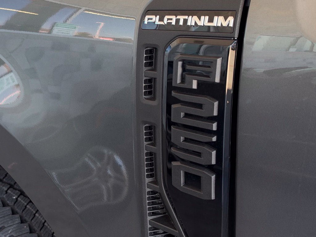 New 2027 Ford F250 Platinum w/ FX4 Off-Road Package AWD/4WD image 8