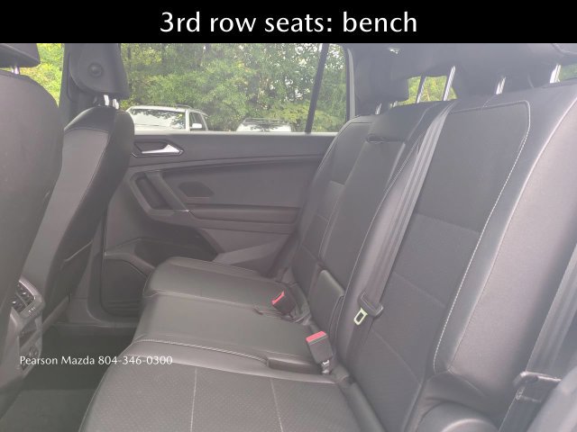 Used 2018 Volkswagen Tiguan SEL w/ R-Line Package FWD image 16