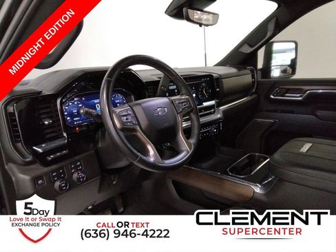 Used 2024 Chevrolet Silverado 2500 High Country w/ Midnight Edition image 26
