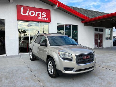Used 2014 GMC Acadia SLE image 4
