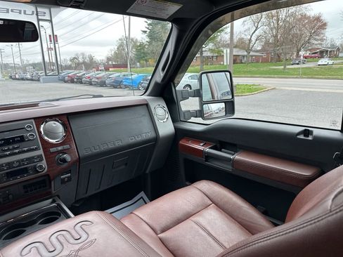 Used 2012 Ford F250 King Ranch w/ King Ranch w/Chrome Pkg image 13