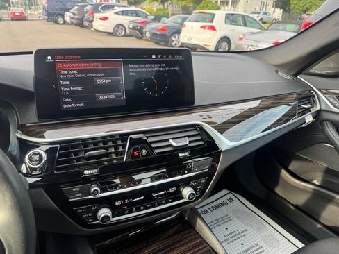 Used 2023 BMW 530i xDrive w/ Premium Package AWD/4WD image 36