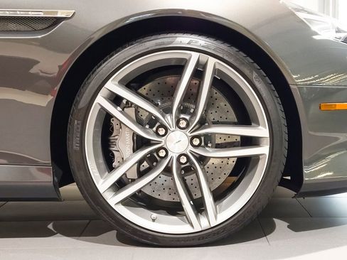 Used 2015 Aston Martin DB9 Coupe image 9