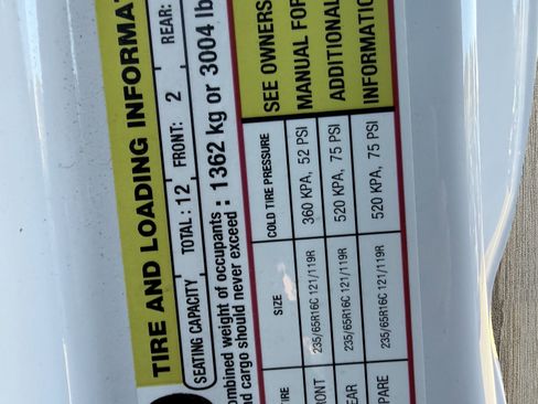 Used 2023 Ford Transit 350 XL image 35