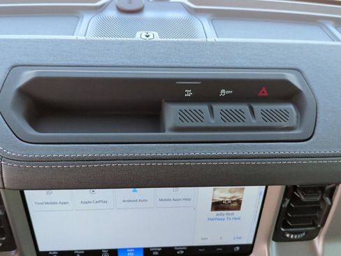 New 2026 Ford Bronco Outer Banks AWD/4WD image 27