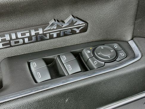 Used 2023 Chevrolet Silverado 1500 High Country AWD/4WD image 17