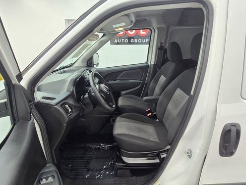 Used 2022 RAM ProMaster City Tradesman image 11