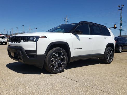 New 2026 Jeep Cherokee Overland w/ Trailer Tow Group AWD/4WD image 8