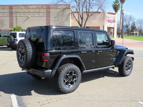 New 2023 Jeep Wrangler Rubicon w/ Steel Bumper Group image 10