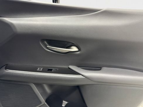 Used 2021 Lexus UX 200 w/ Accessory Package (Z2) FWD image 44