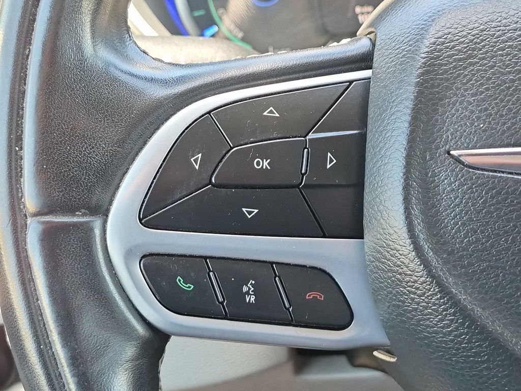 Used 2022 Chrysler Pacifica Touring-L FWD image 20