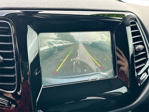 Used 2020 Jeep Compass Latitude image 13