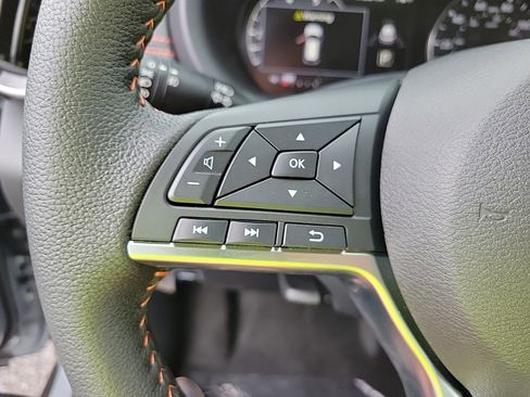 New 2024 Nissan Kicks SR w/ SR Premium Package image 27
