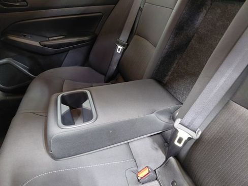 Used 2025 Nissan Altima 2.5 SV image 40