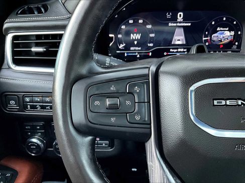 Used 2024 GMC Yukon Denali Ultimate image 24