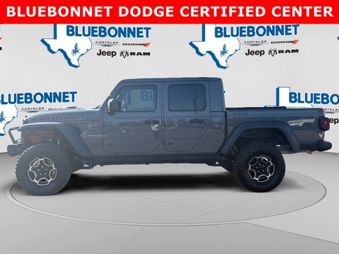 Used 2023 Jeep Gladiator Mojave w/ Cold Weather Group AWD/4WD image 8