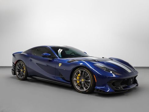 Certified 2022 Ferrari 812 Competizione image 1