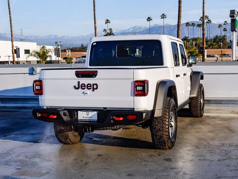 New 2026 Jeep Gladiator Mojave image 9