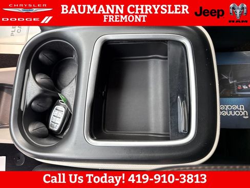 Used 2018 Chrysler Pacifica Touring-L Plus w/ Tire & Wheel Group FWD image 26