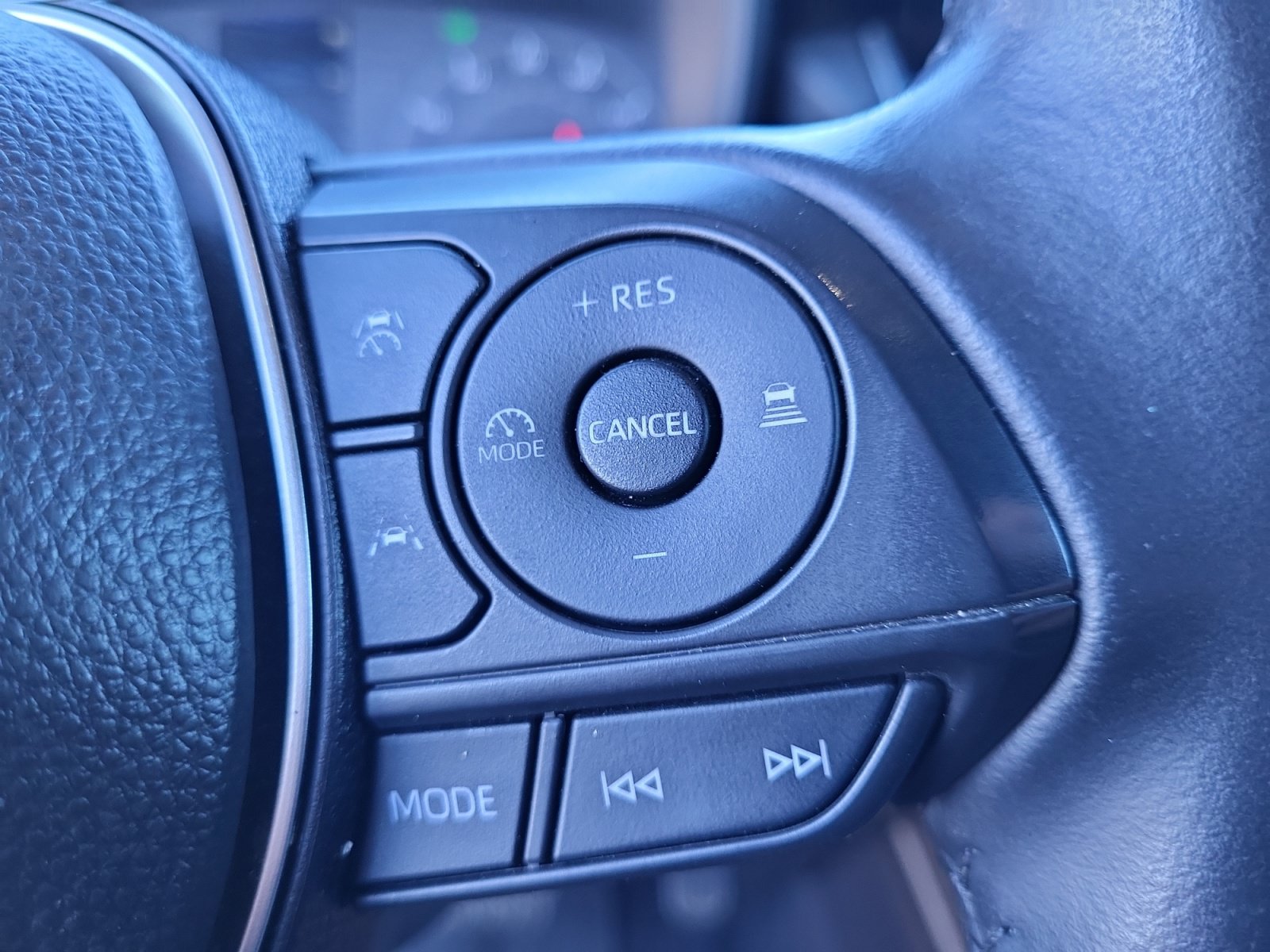 Used 2024 Toyota Corolla Cross AWD Hybrid image 26