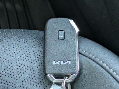 Certified 2022 Kia Sorento S AWD/4WD image 29
