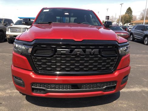 New 2026 RAM 1500 4x4 Crew Cab image 16