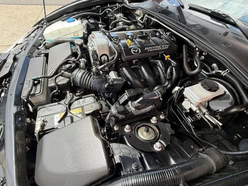 Used 2018 MAZDA MX-5 Miata Grand Touring RWD image 27