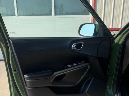 Used 2020 Kia Soul EX FWD image 4