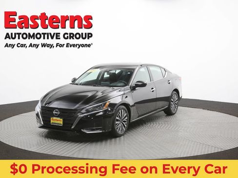 Used 2023 Nissan Altima 2.5 SV FWD image 57