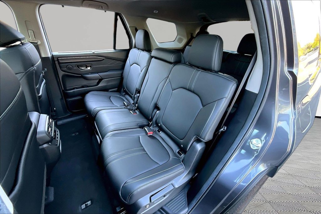 Certified 2026 Honda Pilot Touring image 16