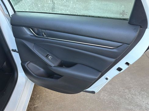 Used 2022 Honda Accord Sport image 15