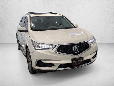 Used 2017 Acura MDX w/ Technology & Entertainment image 3