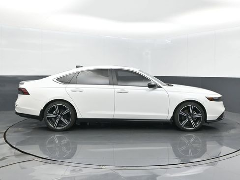 Certified 2024 Honda Accord Sport image 25