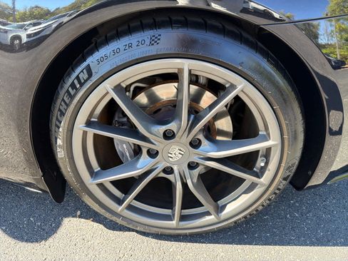 Used 2018 Porsche 911 Carrera T RWD image 29