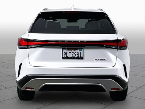 Used 2024 Lexus RX 350 FWD w/ Technology Package image 4