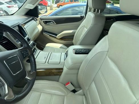 Used 2017 GMC Yukon XL Denali w/ Open Road Package AWD/4WD image 5