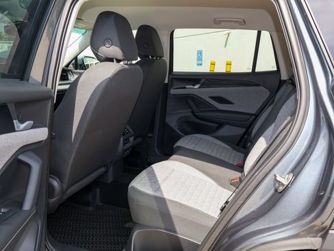 Certified 2025 Volkswagen Tiguan S FWD image 14