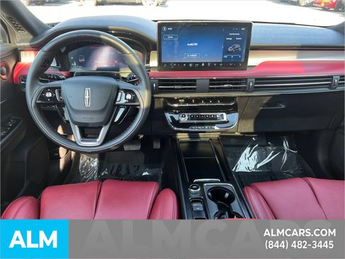 Used 2025 Lincoln Corsair Reserve w/ Equipment Group 202A AWD/4WD image 28