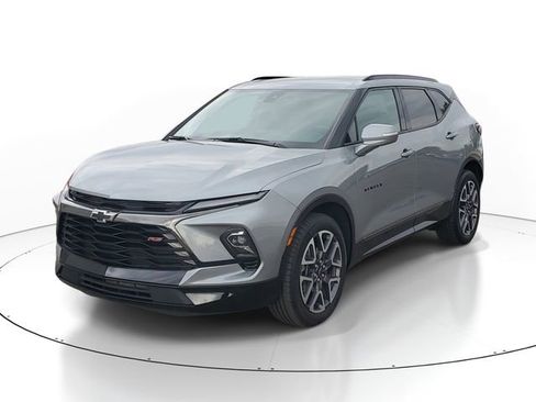Certified 2024 Chevrolet Blazer RS FWD image 2