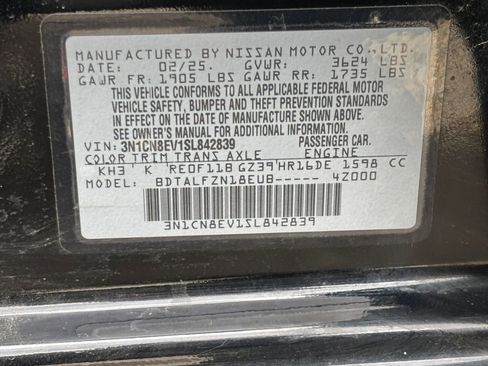 Used 2025 Nissan Versa SV FWD image 23