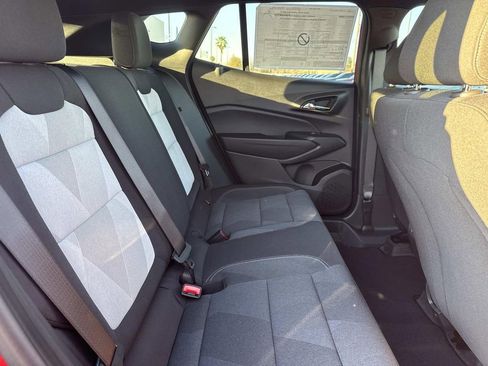 New 2026 Chevrolet Trax RS w/ Sunroof Package image 9