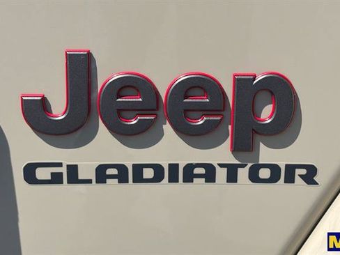 Used 2020 Jeep Gladiator Rubicon AWD/4WD image 37