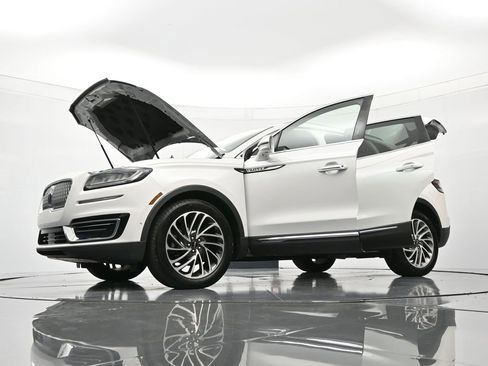 Used 2020 Lincoln Nautilus Reserve w/ Equipment Group 201A image 50